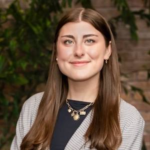 headshot of Lauren Brasher